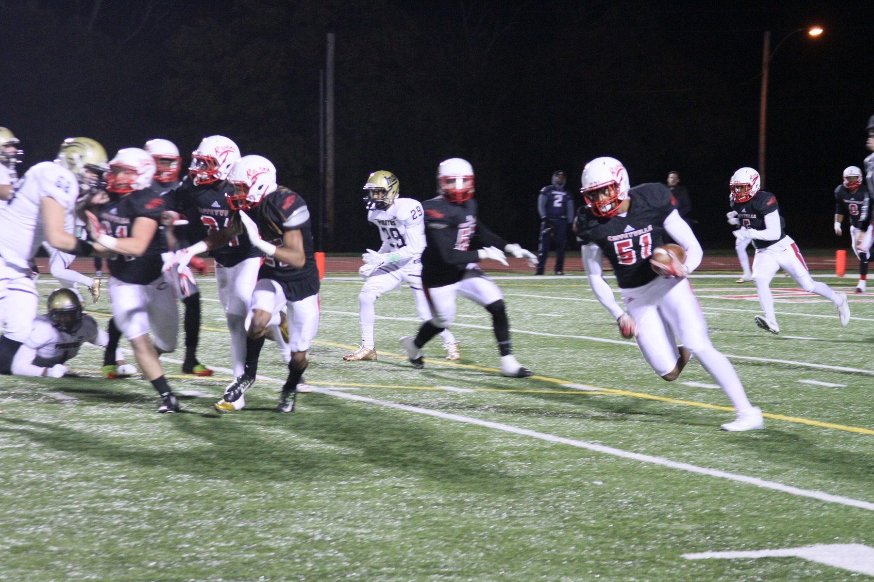 Tournovers Doom the Red Ravens to Loss vs Independence in Final Regular Season Football Game