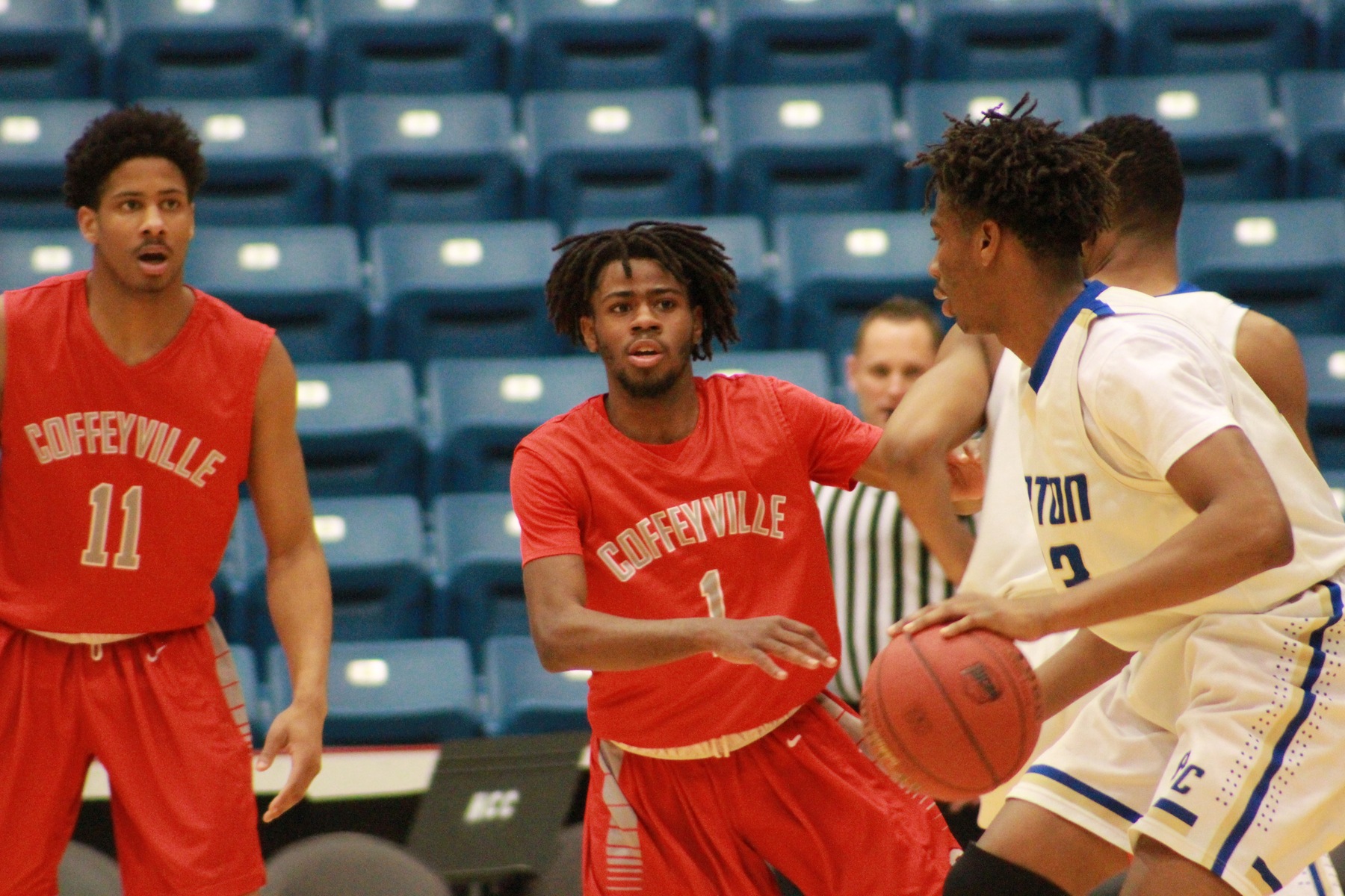 Red Raven Men's Basketball Punch Ticket to The Region VI Final, Defeat Barton 91-87