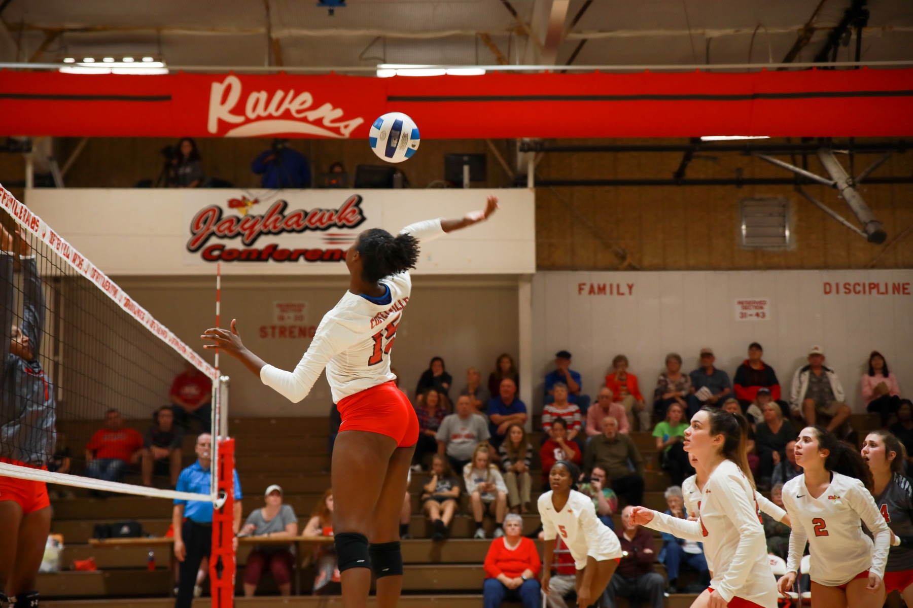 Red Raven Volleyball Sweeps #15 Highland To Qualify for Playoffs