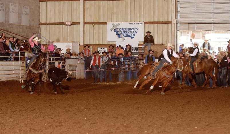 CCC's Schicke and Reeves Move Up in Central Plains Region Rodeo Rankings