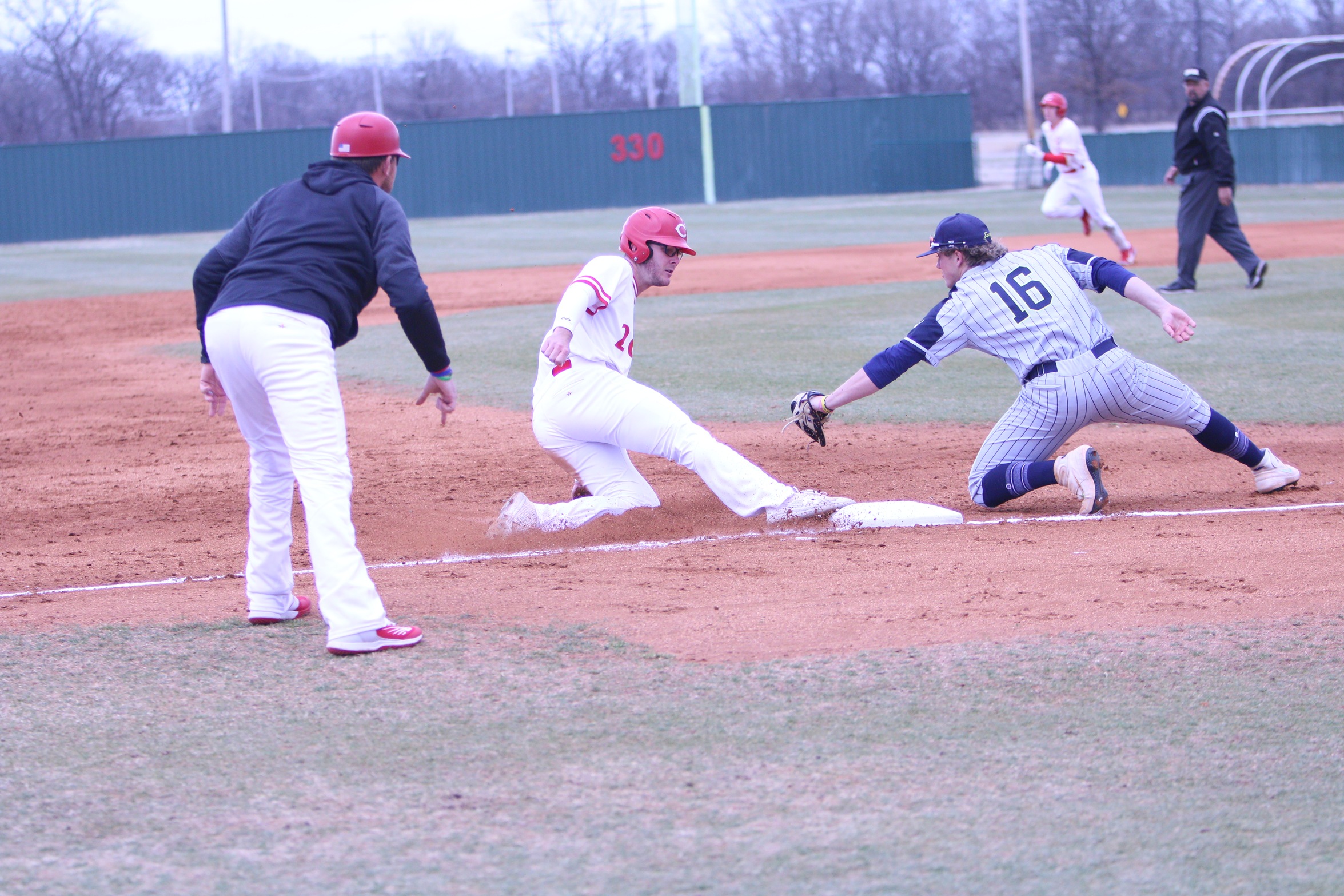 Red Raven Baseball Goes 5-3 over Spring Break, Sweeps 4 Game Series With Highland