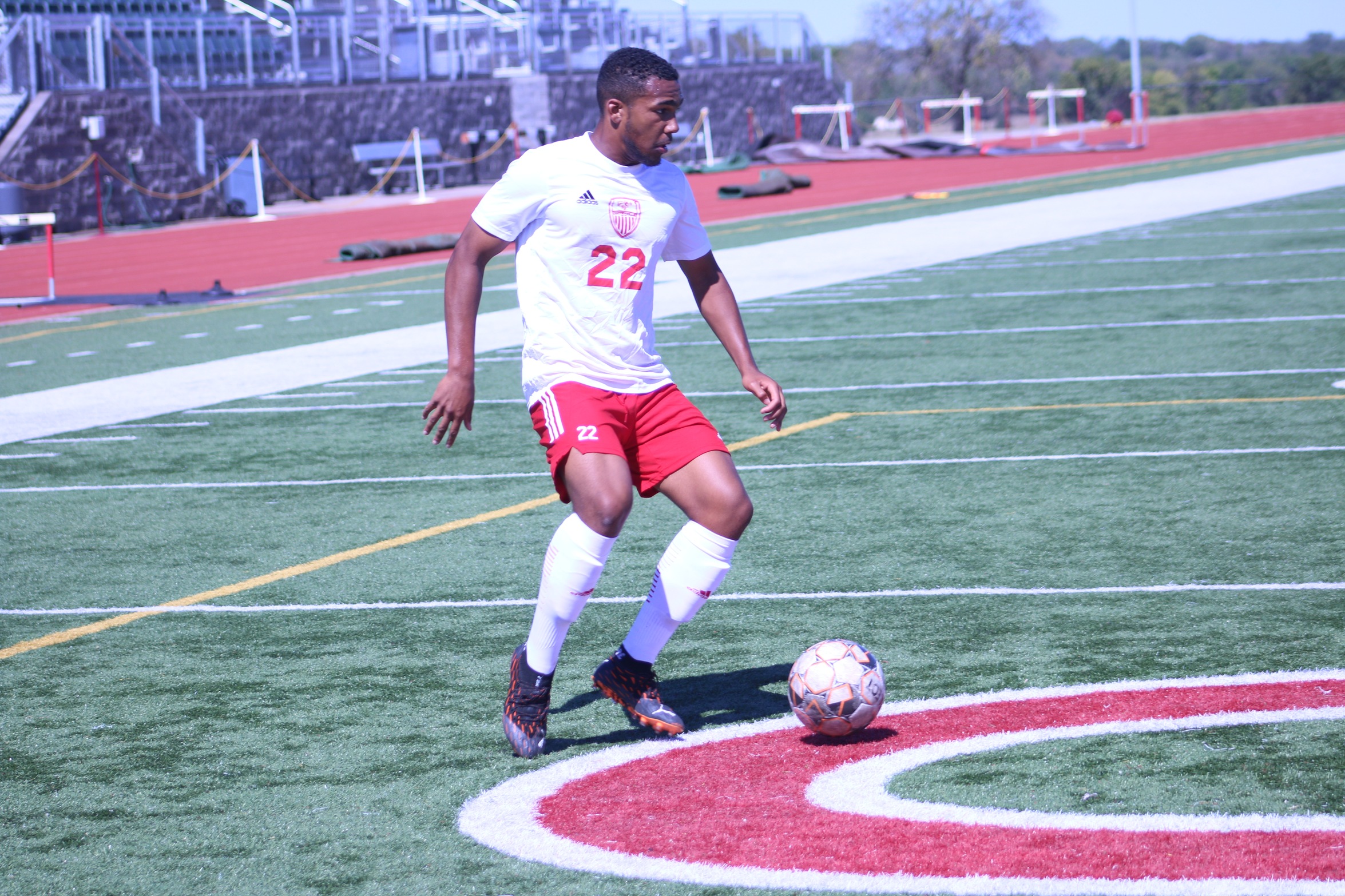 Red Raven Men's Soccer Travel to KCK and Earn 2-0 Victory to End Regular Season As KJCCC East Champions