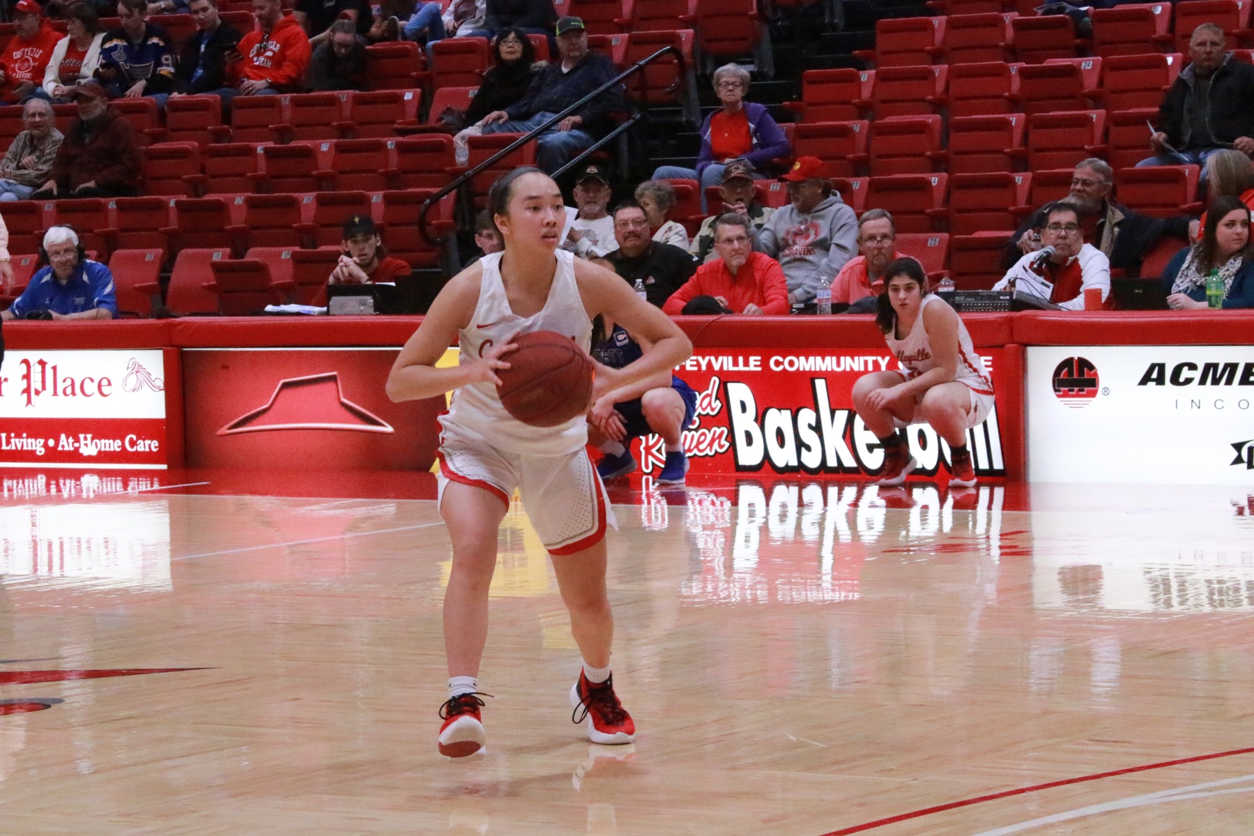 Sizzling Second Half Shooting Powers the Red Raven Women's Basketball Team Over Colby, 74-44