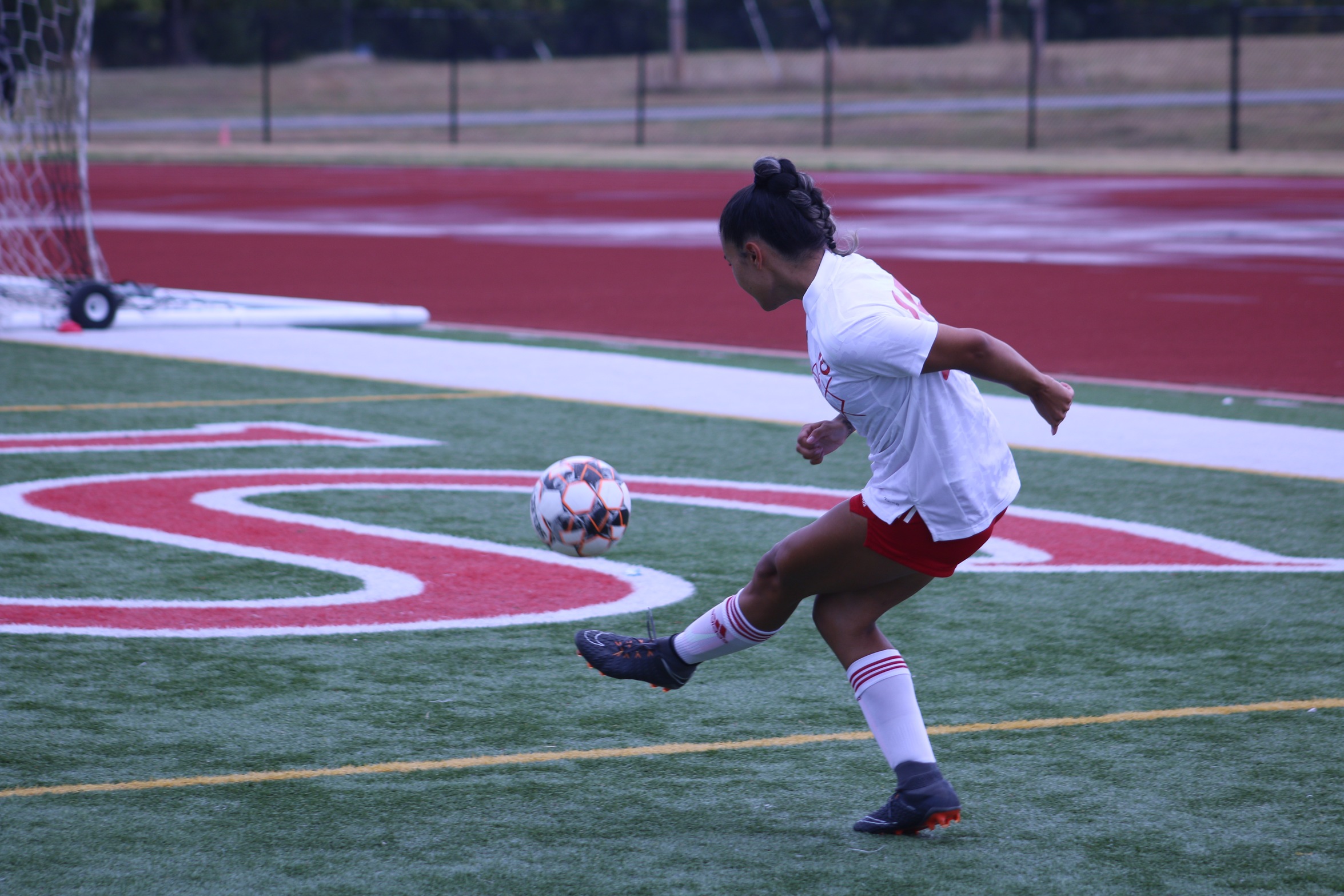 Red Raven Women's Soccer Finish Regular Season With 2-1 Defeat of KCK